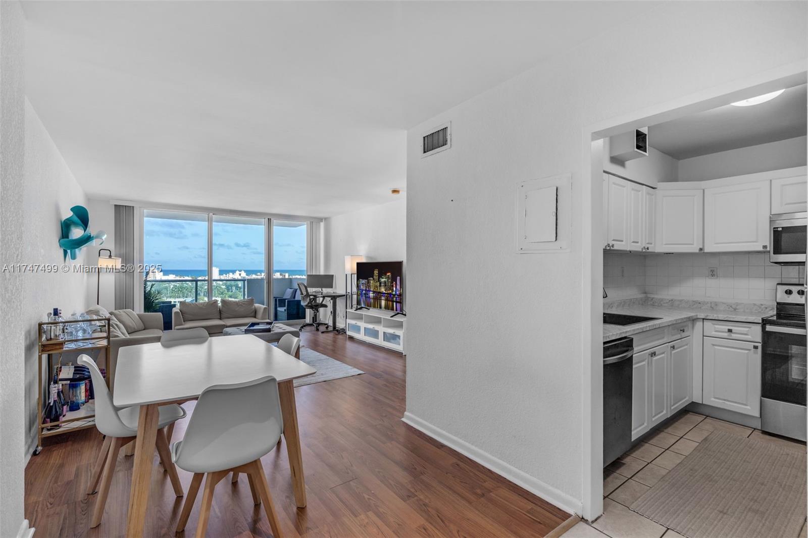 1200 West Ave #1510, Miami Beach, Florida image 2