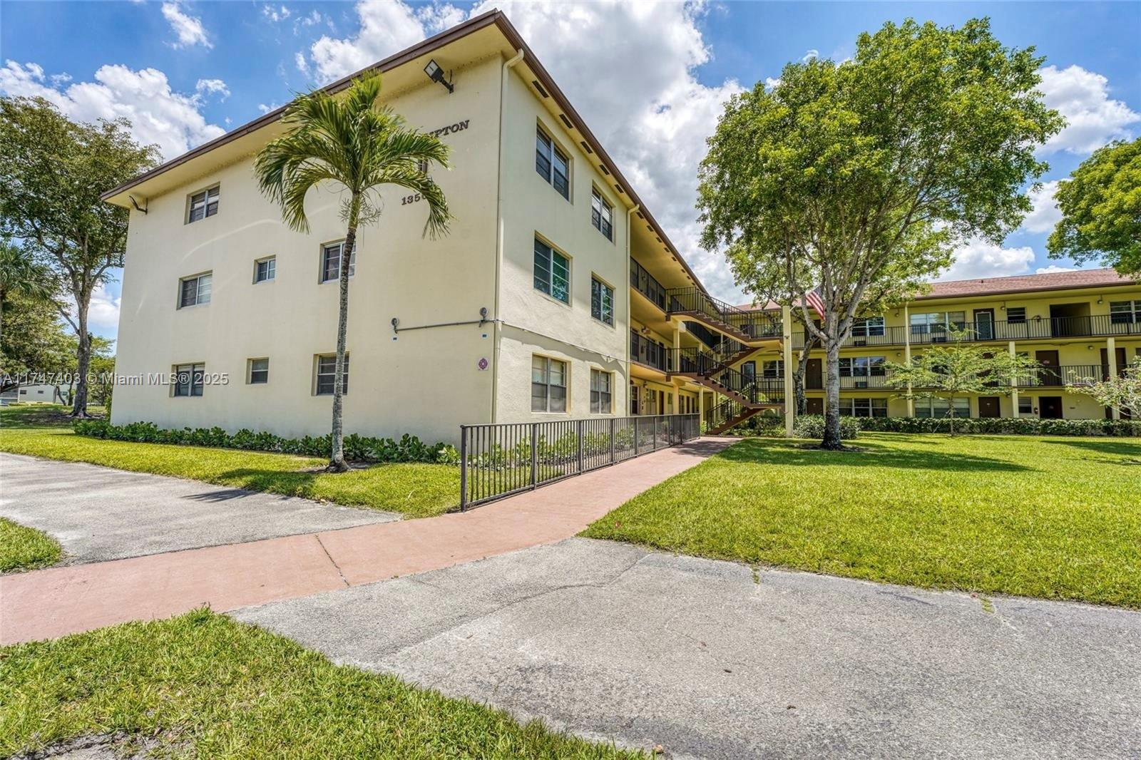 13500 SW 1st St #202U, Pembroke Pines, Florida image 10