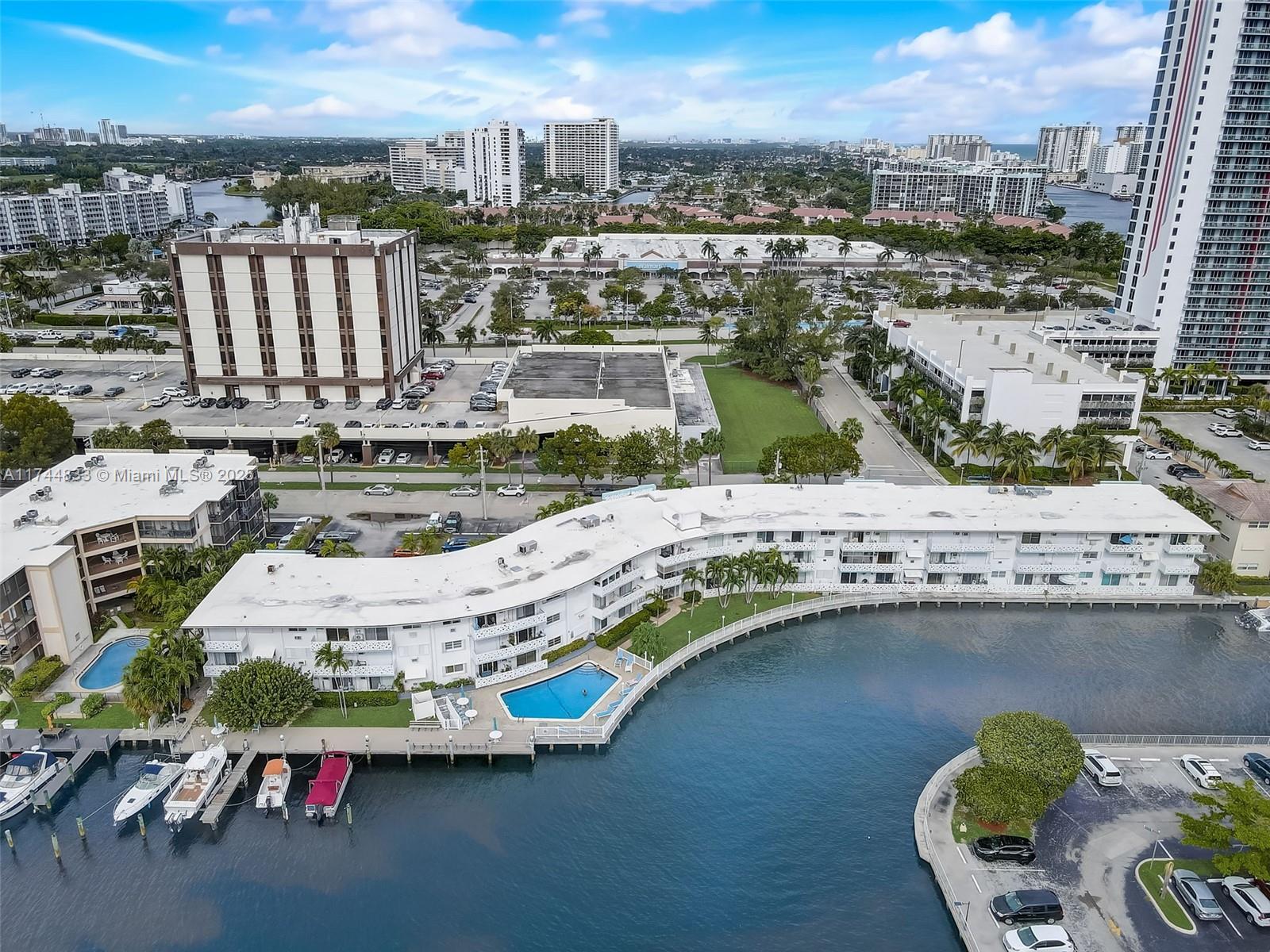2500 Diana Dr #305 AND 306, Hallandale Beach, Florida image 2