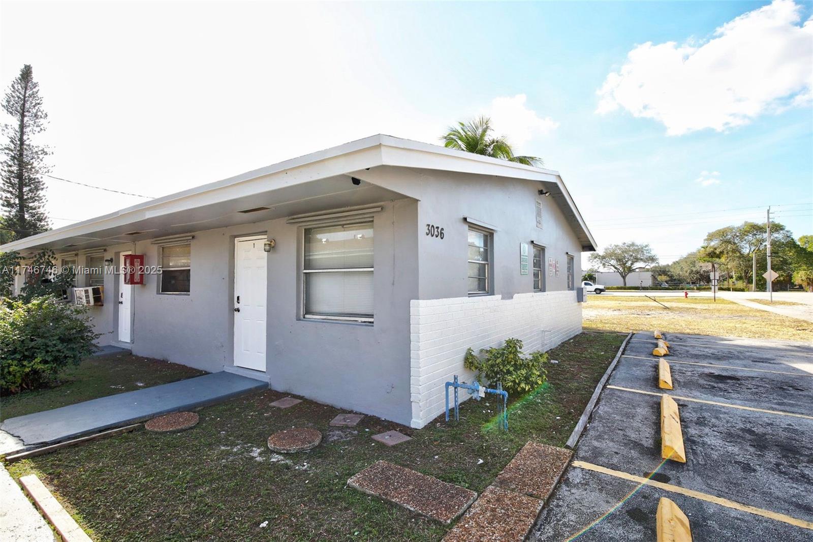 3036 NW 2nd St, Pompano Beach, Florida image 1