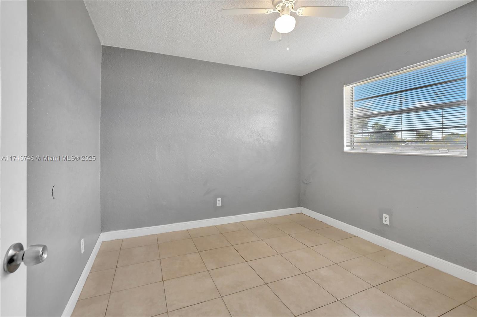 3036 NW 2nd St, Pompano Beach, Florida image 10