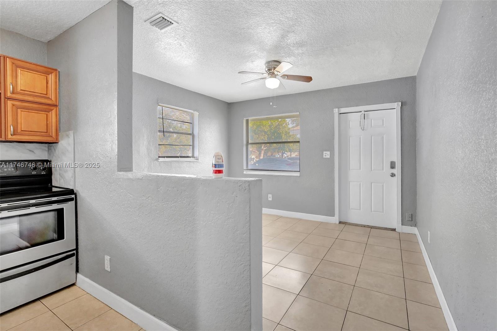 3036 NW 2nd St, Pompano Beach, Florida image 11