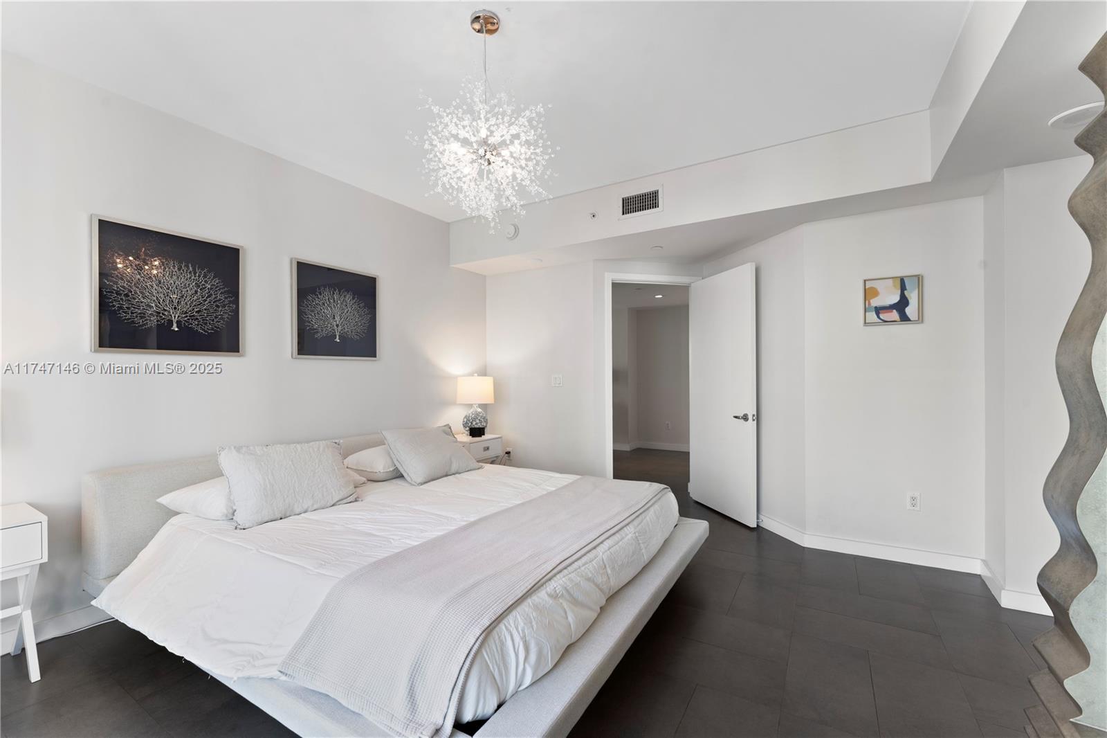 1331 Brickell Bay Dr #1902, Miami FL 33131