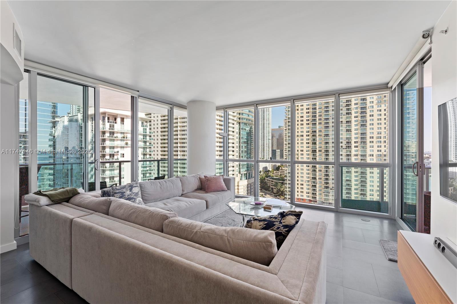 1331 Brickell Bay Dr #1902, Miami FL 33131