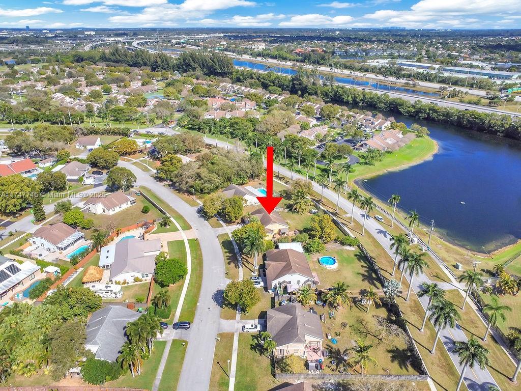 740 S Wind Cir, Sunrise, Florida image 34