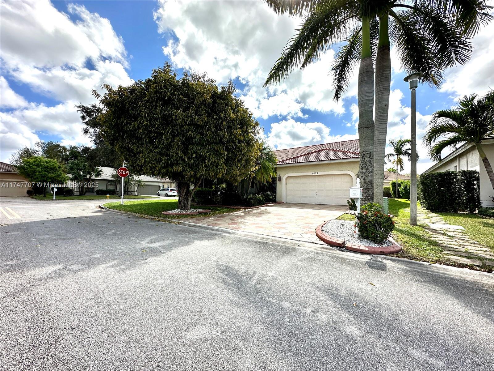 5872 NW 73rd Ct, Parkland, Florida image 12