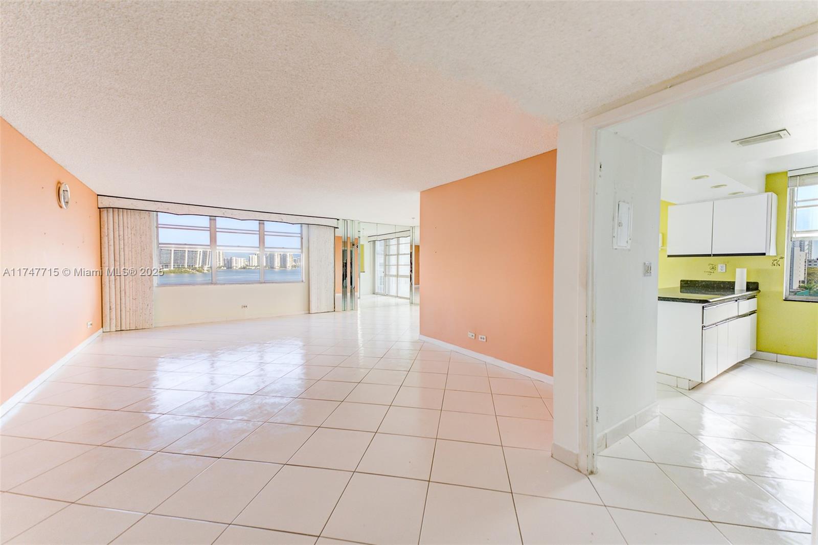 301 174th St #618, Sunny Isles Beach, Florida image 12