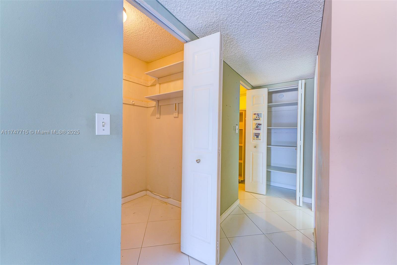 301 174th St #618, Sunny Isles Beach, Florida image 19