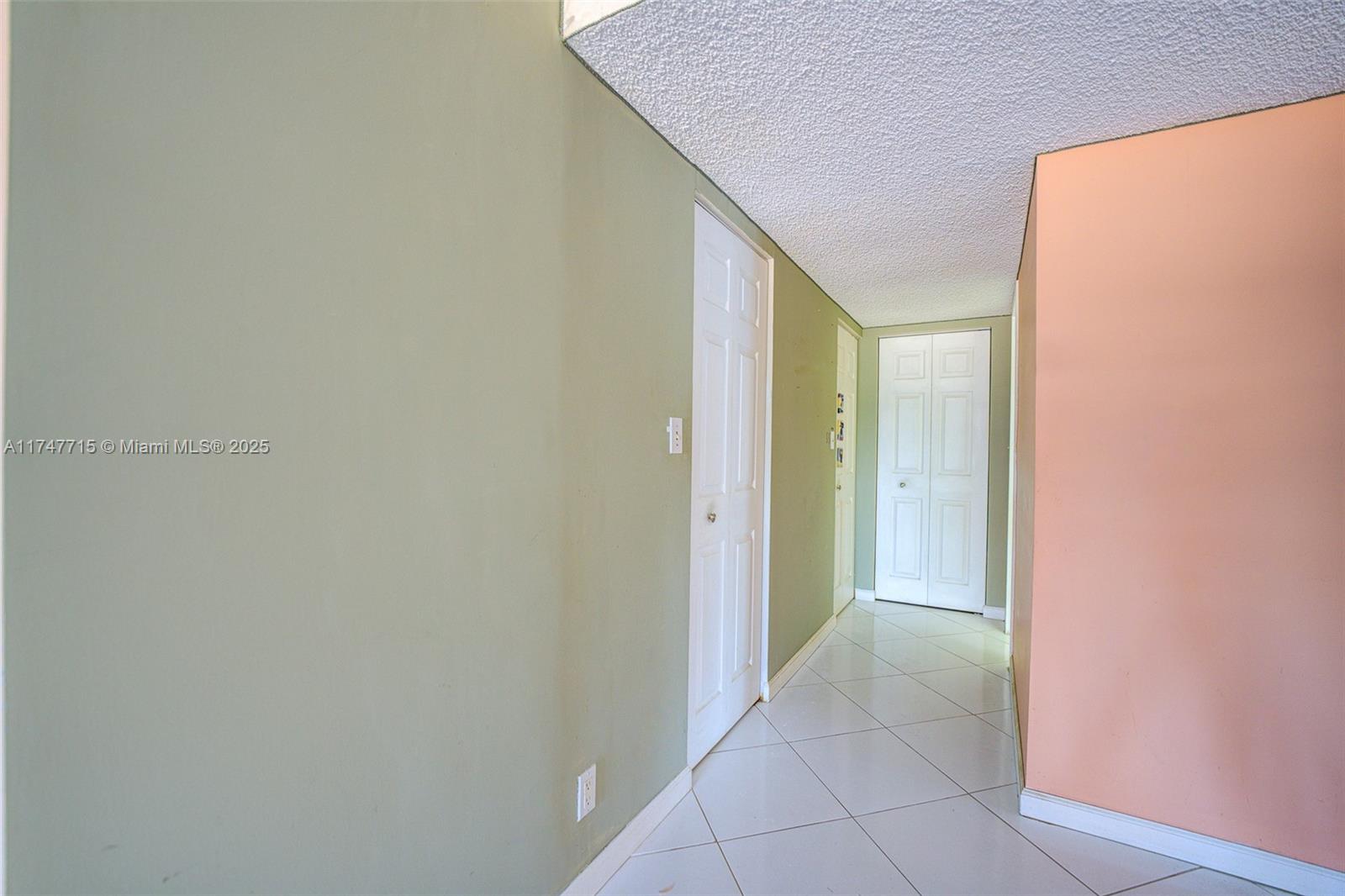 301 174th St #618, Sunny Isles Beach, Florida image 21