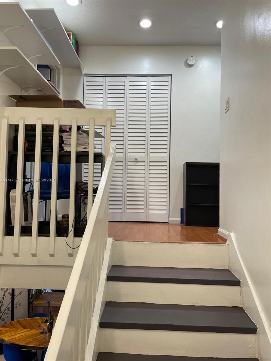 9272 NW 49th Pl, Sunrise, Florida image 6