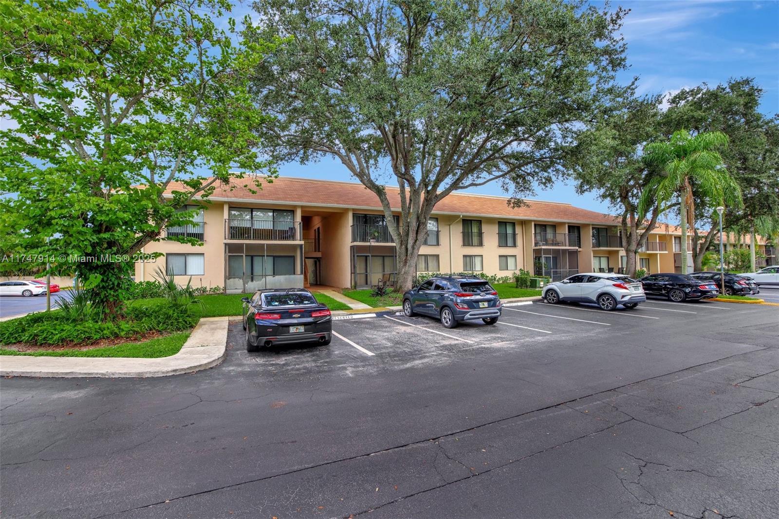 5841 Washington St #62, Hollywood, Florida image 30