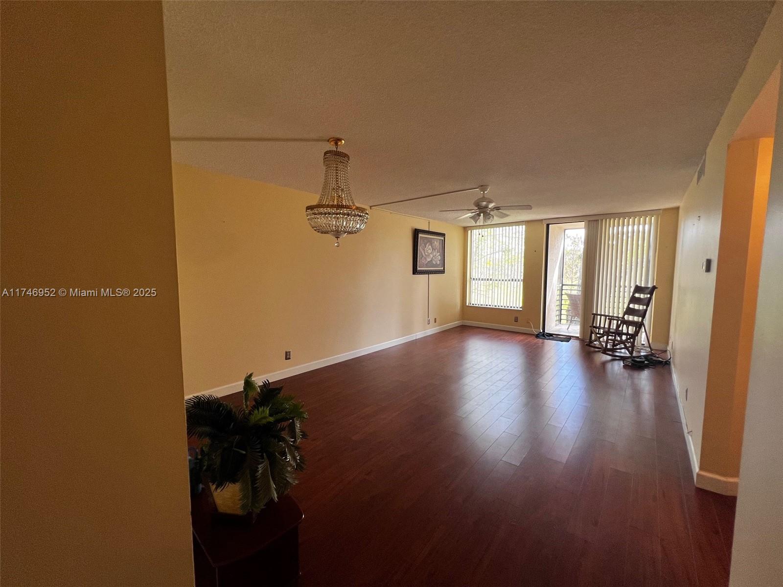 listing main picture