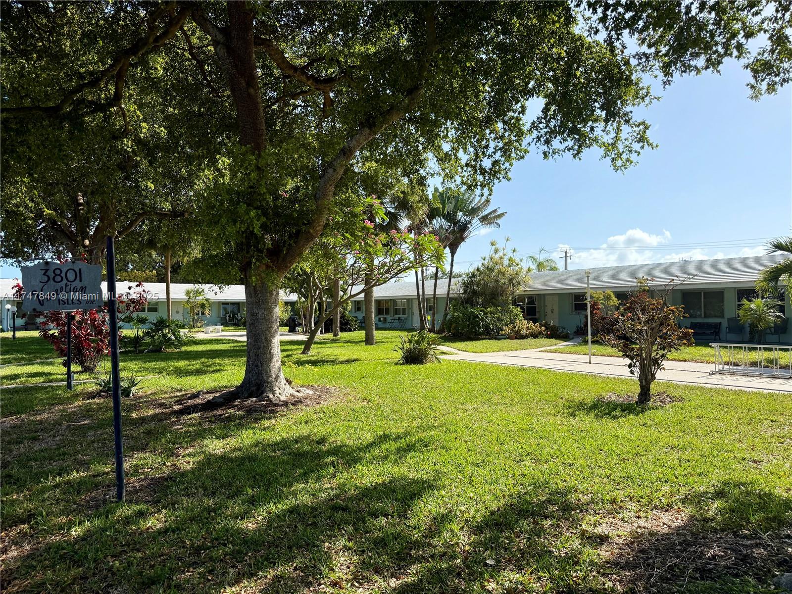 Venetian Isles Co-Op