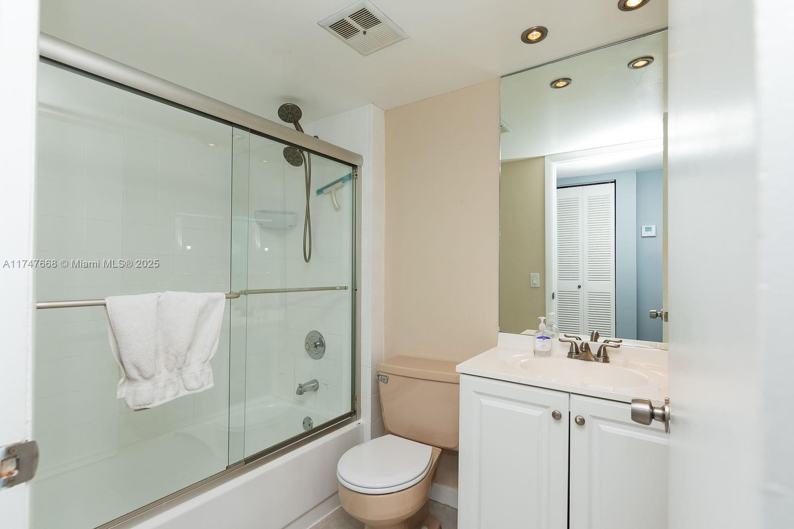 7150 Indian Creek Dr #503, Miami Beach, Florida image 13