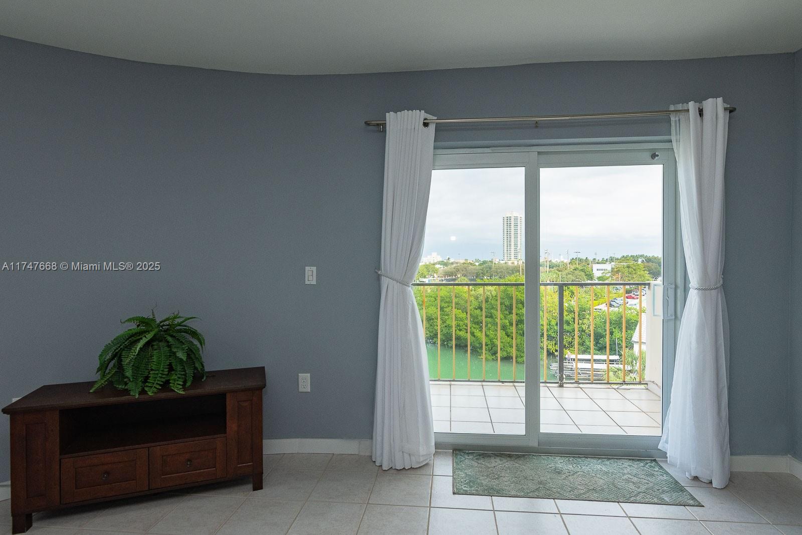 7150 Indian Creek Dr #503, Miami Beach, Florida image 26