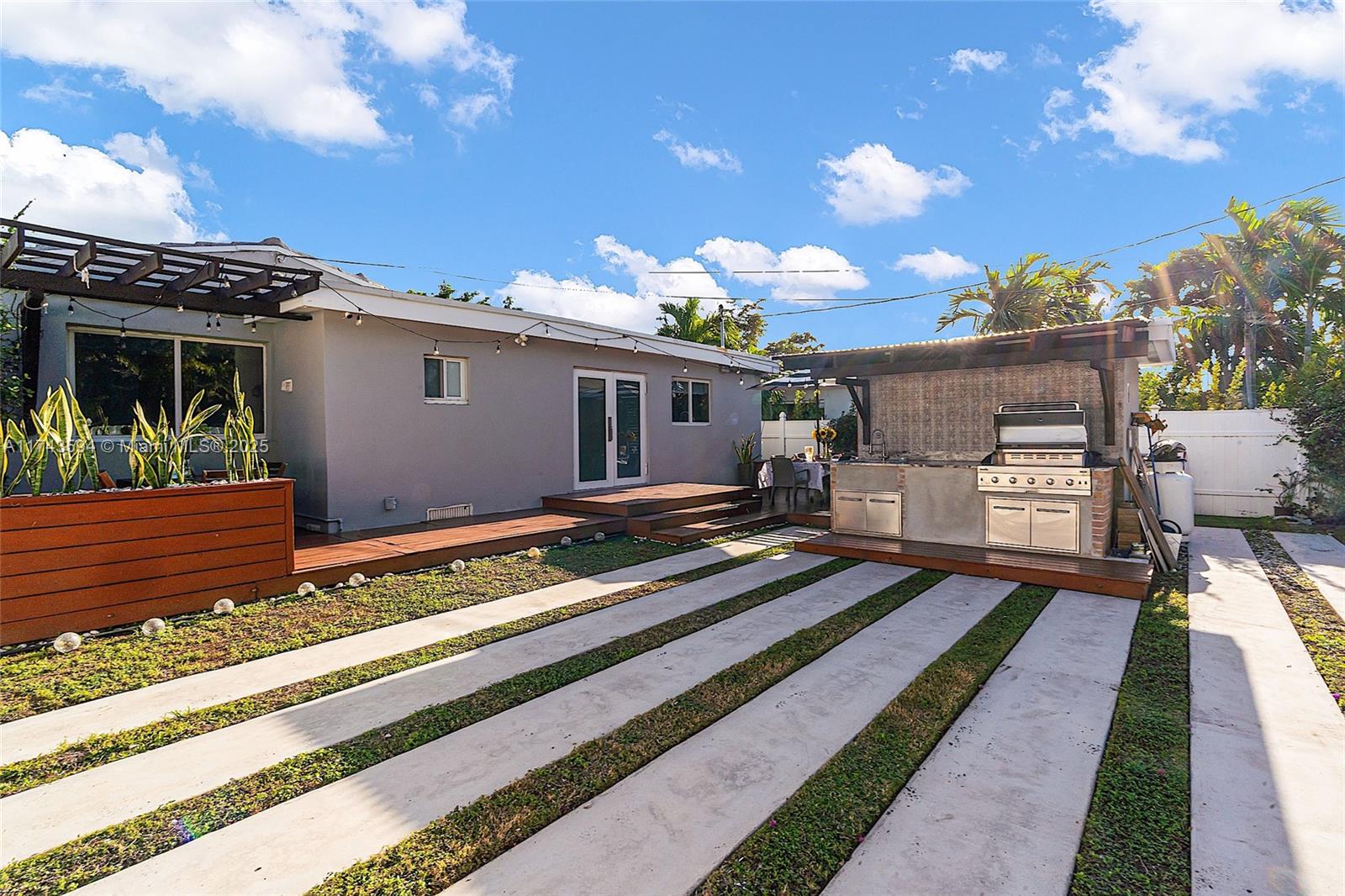 1347 71 St, Miami Beach, Florida image 36