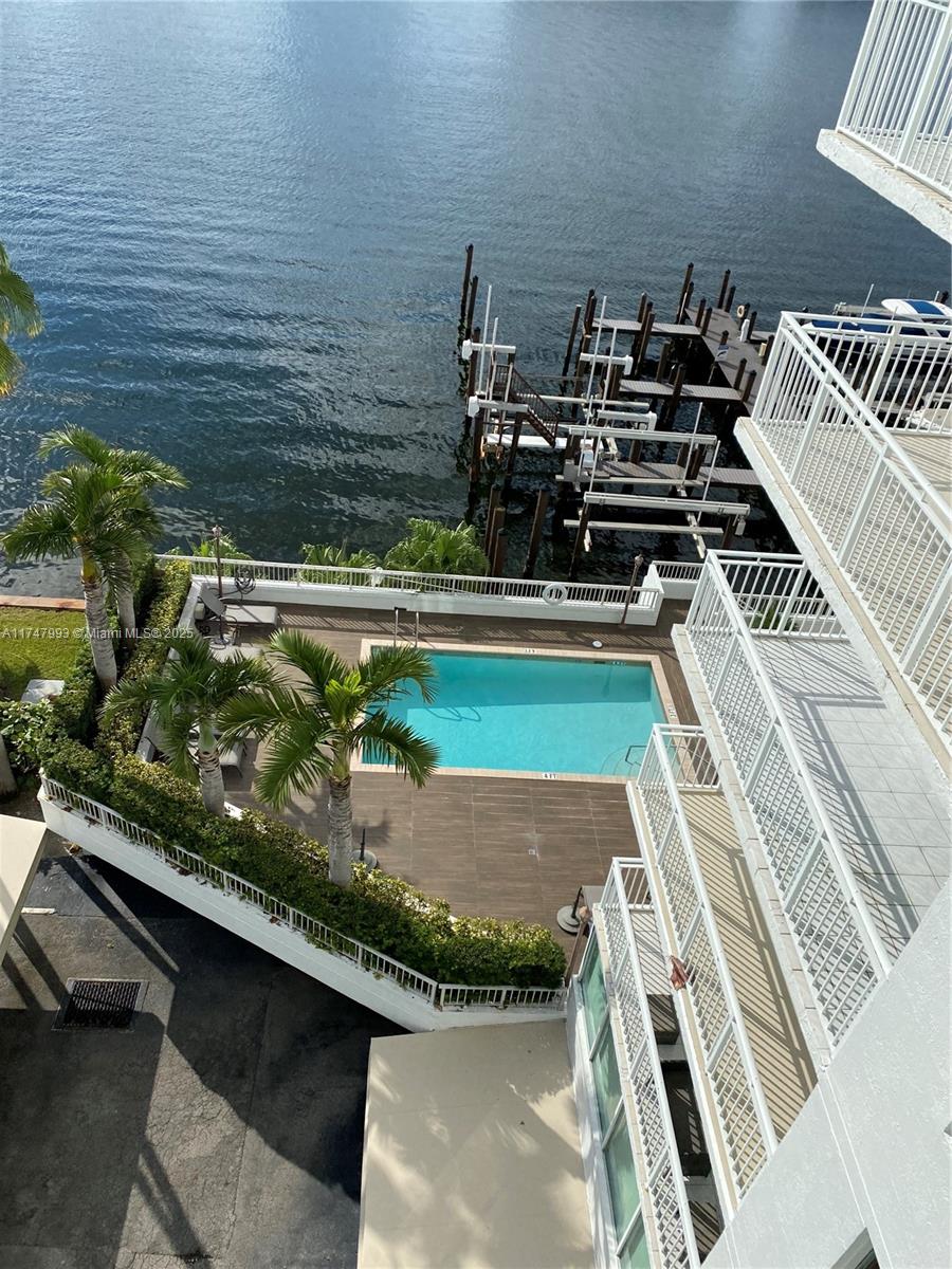 18000 N Bay Rd #601 For Sale A11747993, FL