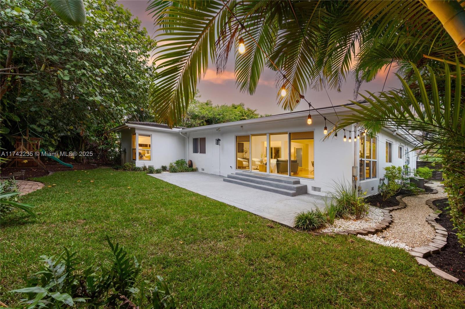 1240 NE 93rd St, Miami Shores, Florida image 7