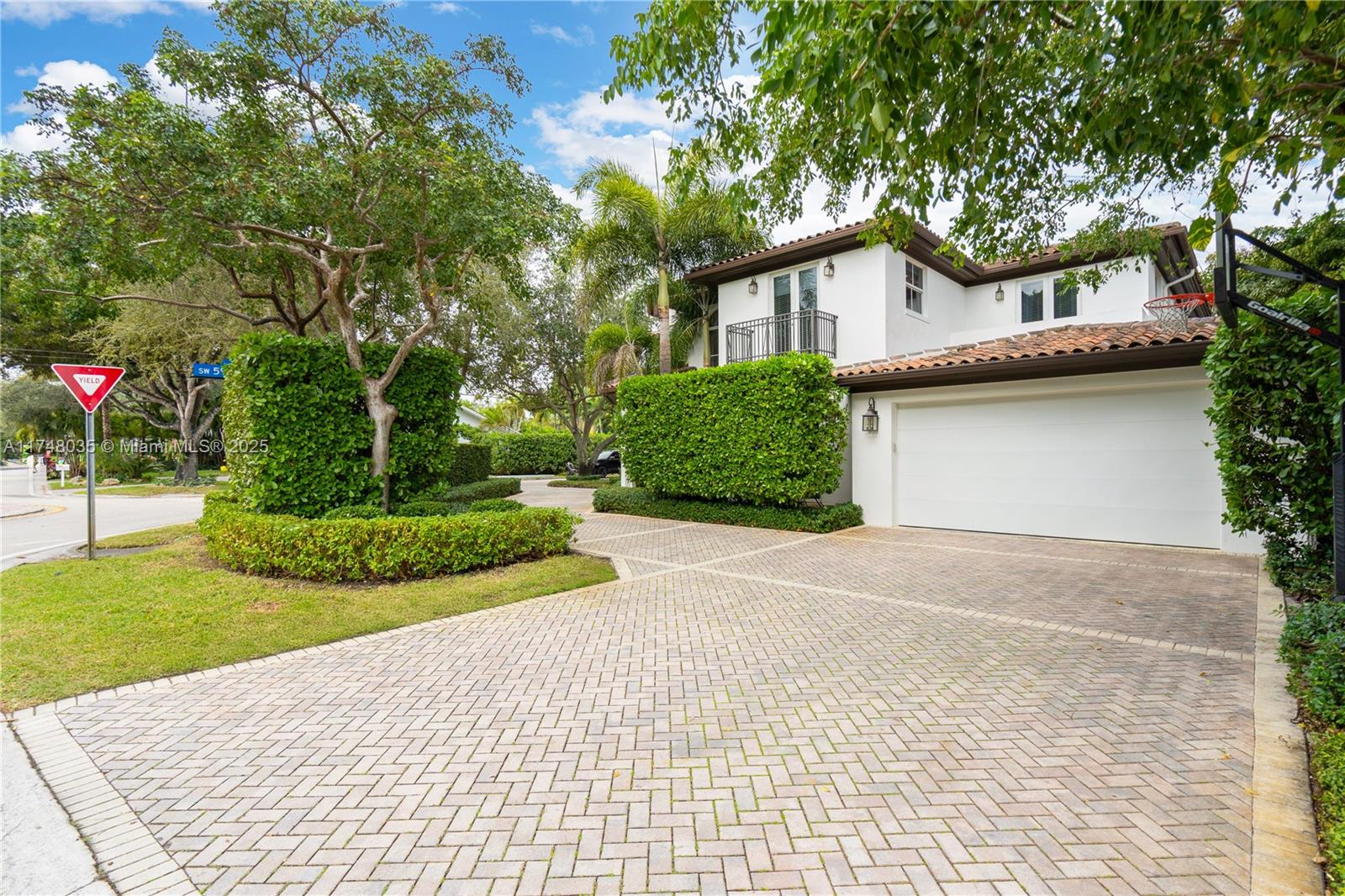 5891 SW 84th St, South Miami, Florida image 2