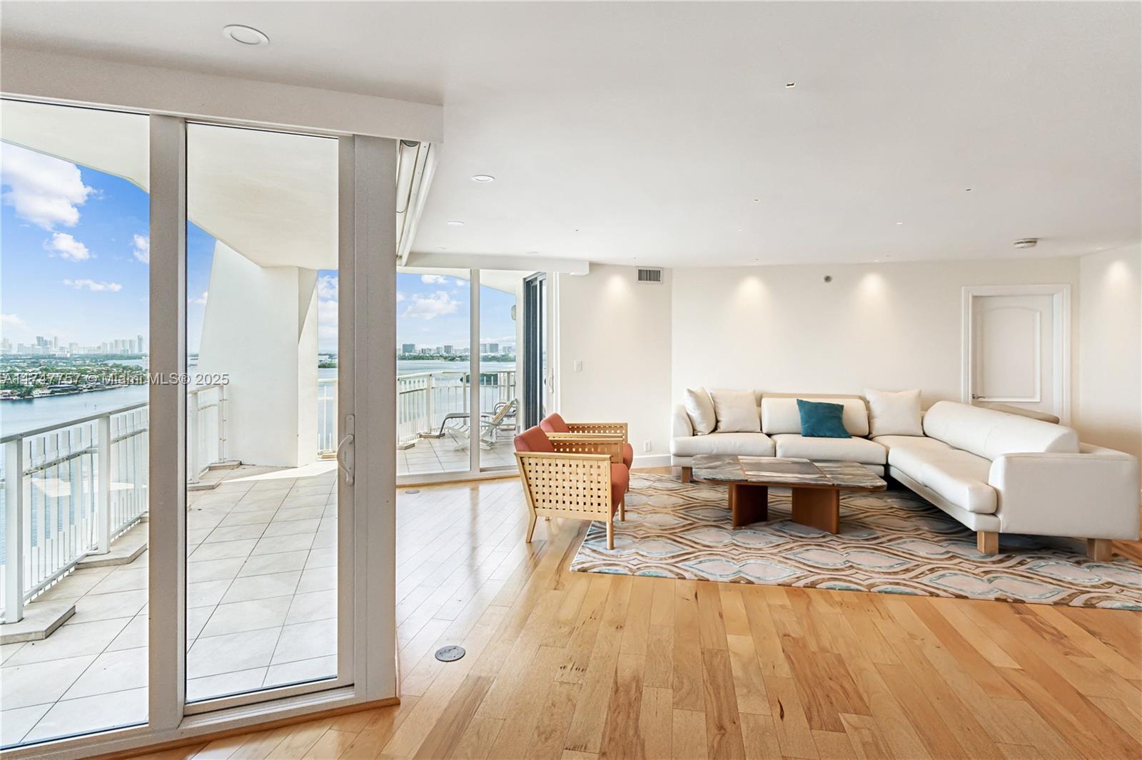 4000 Towerside Ter #TS3, Miami, Florida image 7