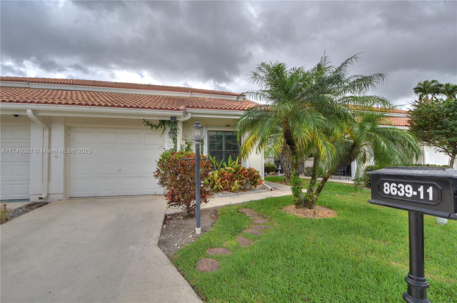 8639 Eagle Run Dr #11, Boca Raton, Florida image 16