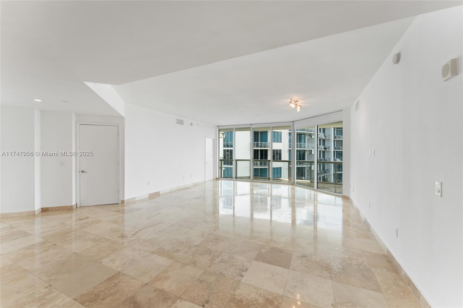 3131 NE 188th St #1-1106, Aventura FL 33180