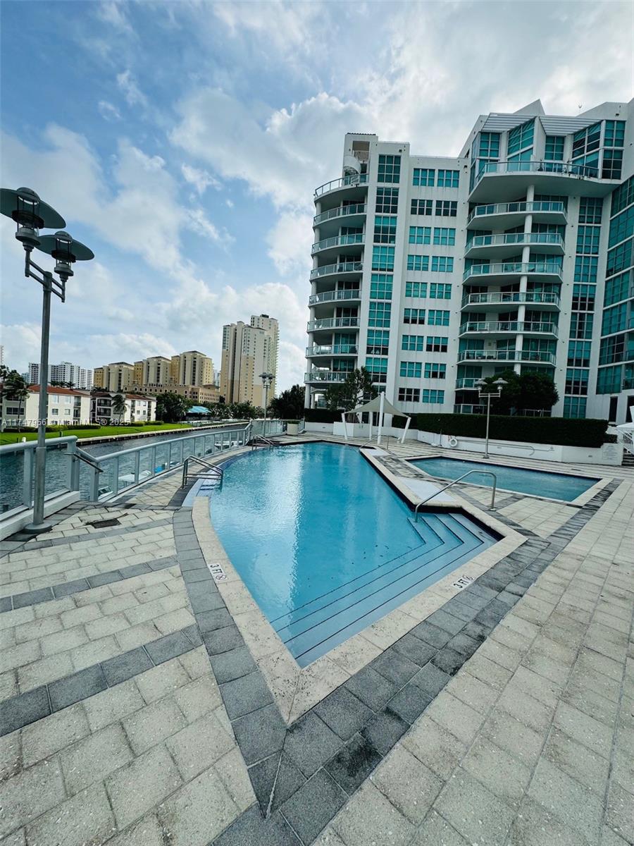 3131 NE 188th St #1-1106, Aventura FL 33180
