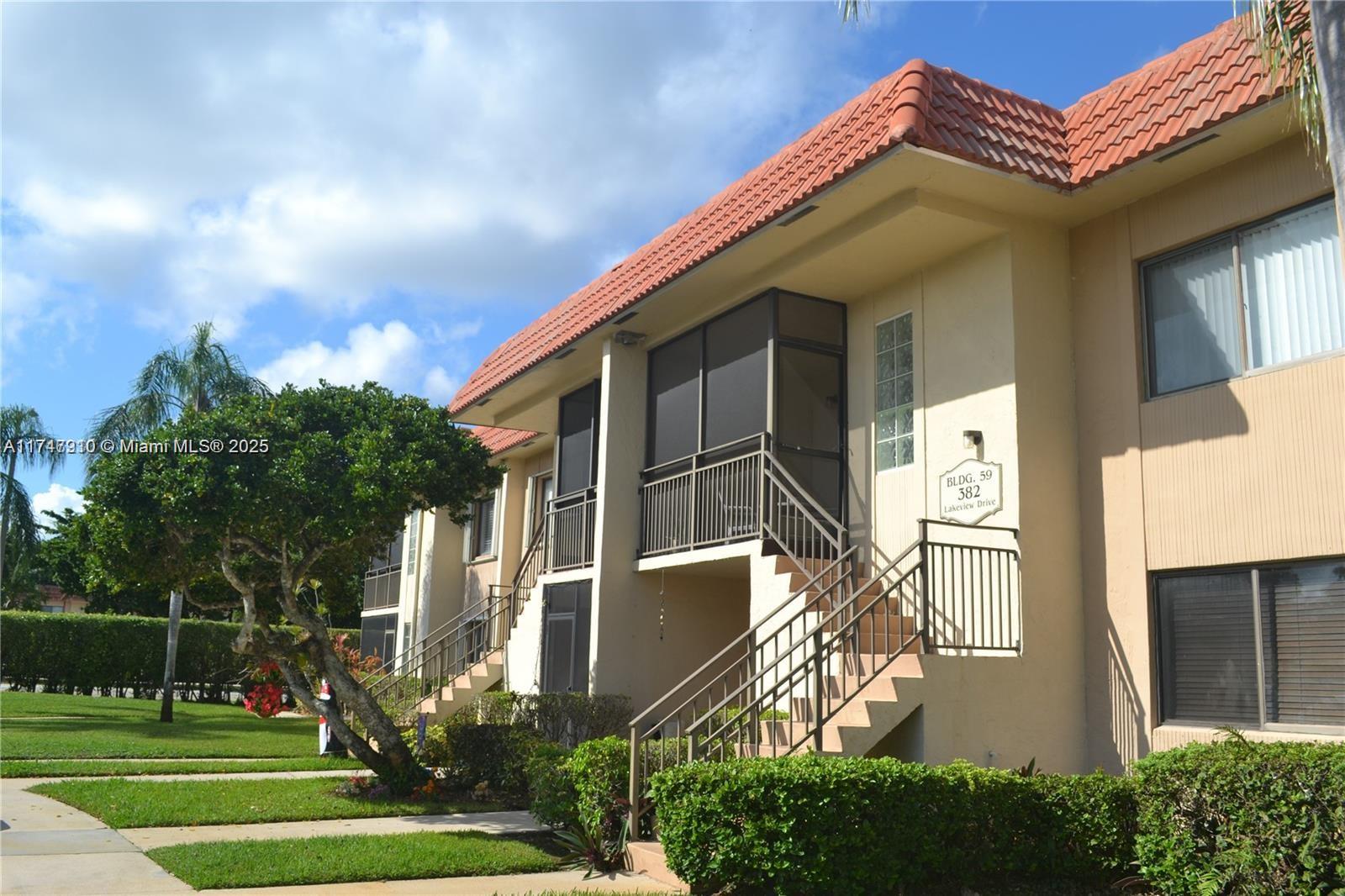 Casa de Condomínio