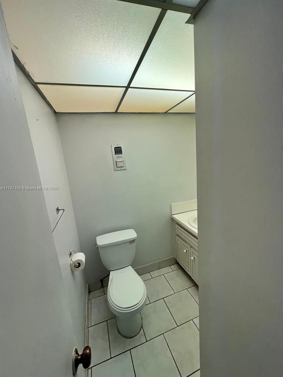 555 NE 123rd St #412-B, North Miami, Florida image 10