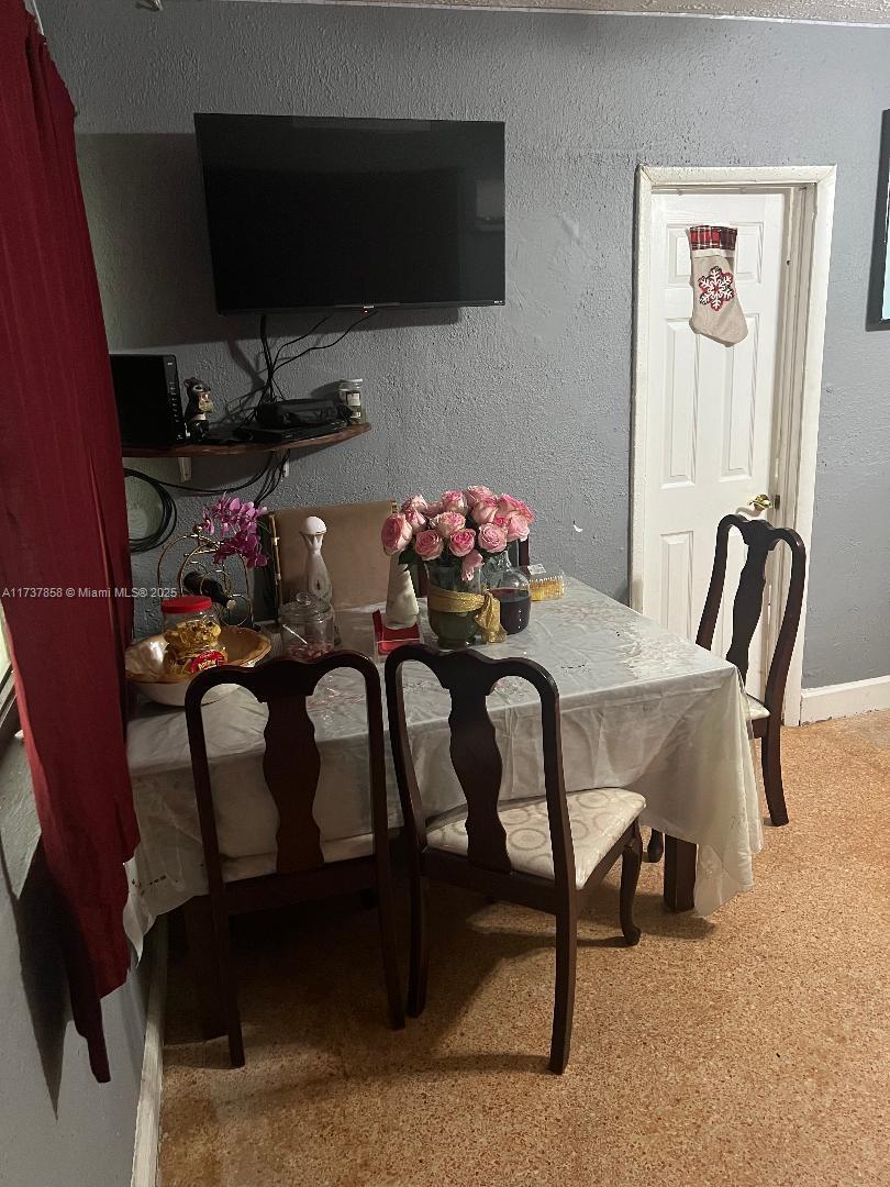 2381 NE 137 St, North Miami Beach, Florida image 3