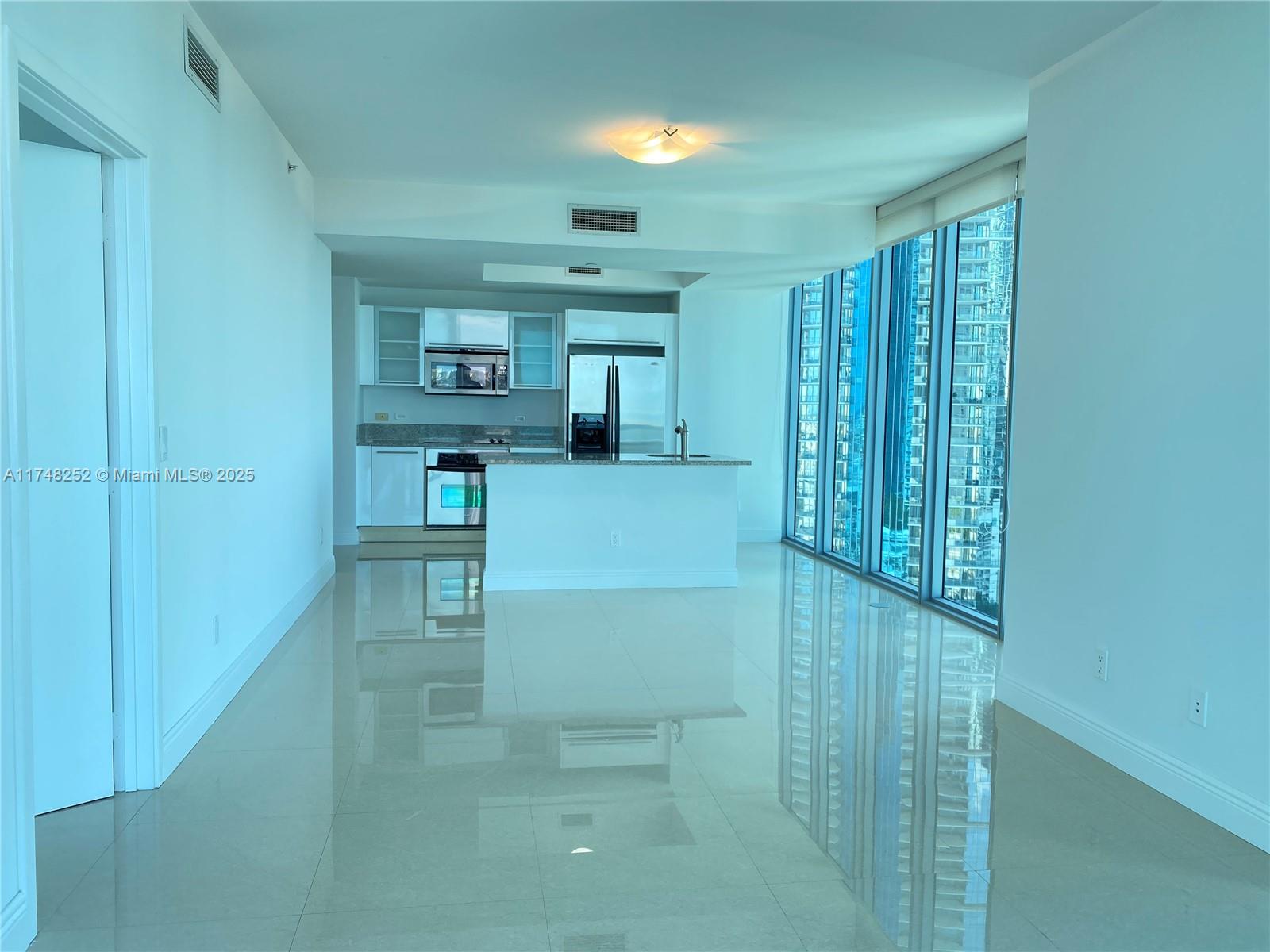888 Biscayne Blvd #2512, Miami FL 33132