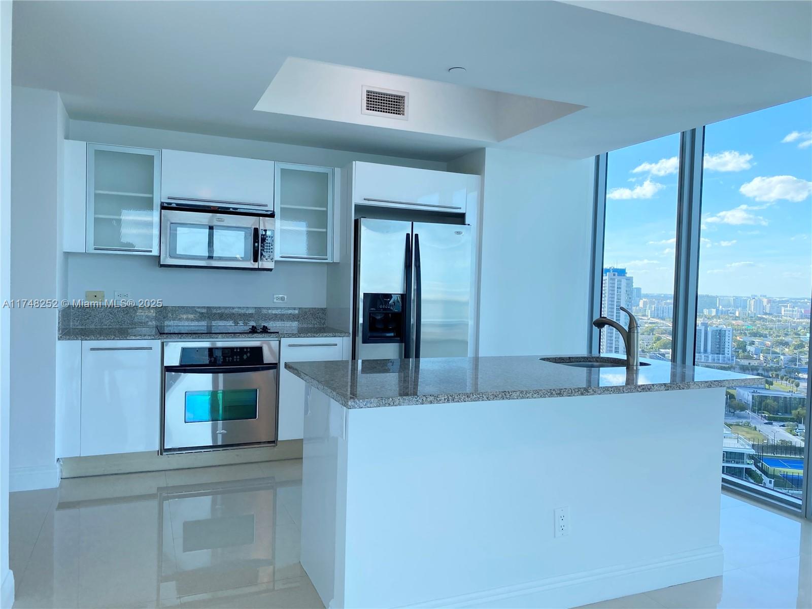 888 Biscayne Blvd #2512, Miami FL 33132