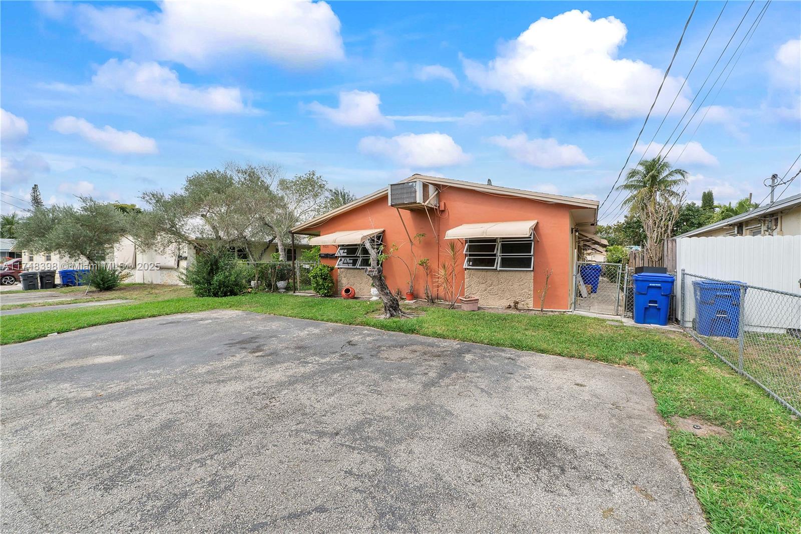 5831 Taylor St, Hollywood, Florida image 34