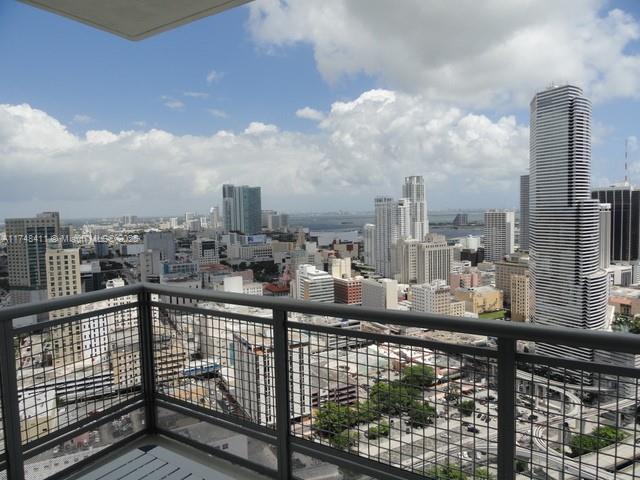 350 S Miami Ave #3907, Miami FL 33130