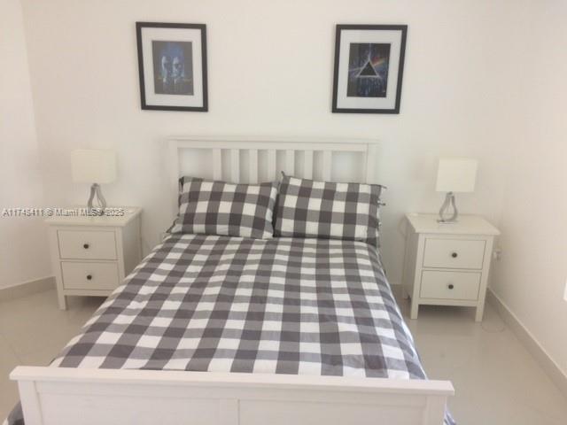 350 S Miami Ave #3907, Miami FL 33130
