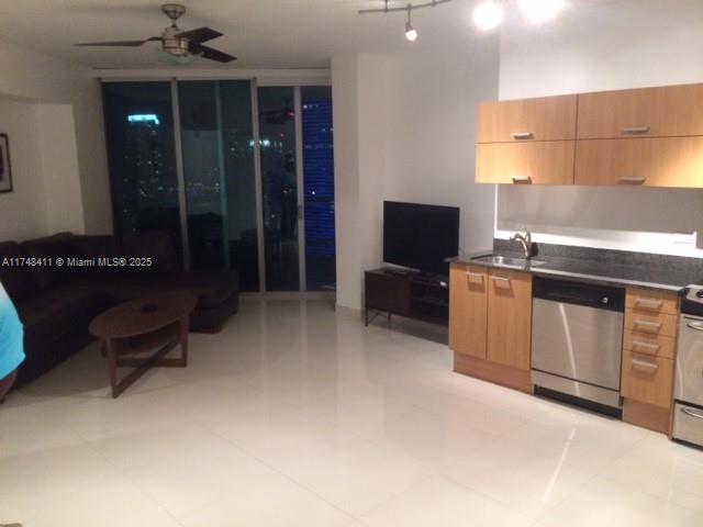 350 S Miami Ave #3907, Miami FL 33130