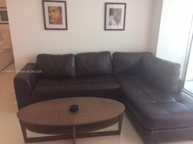 350 S Miami Ave #3907, Miami FL 33130