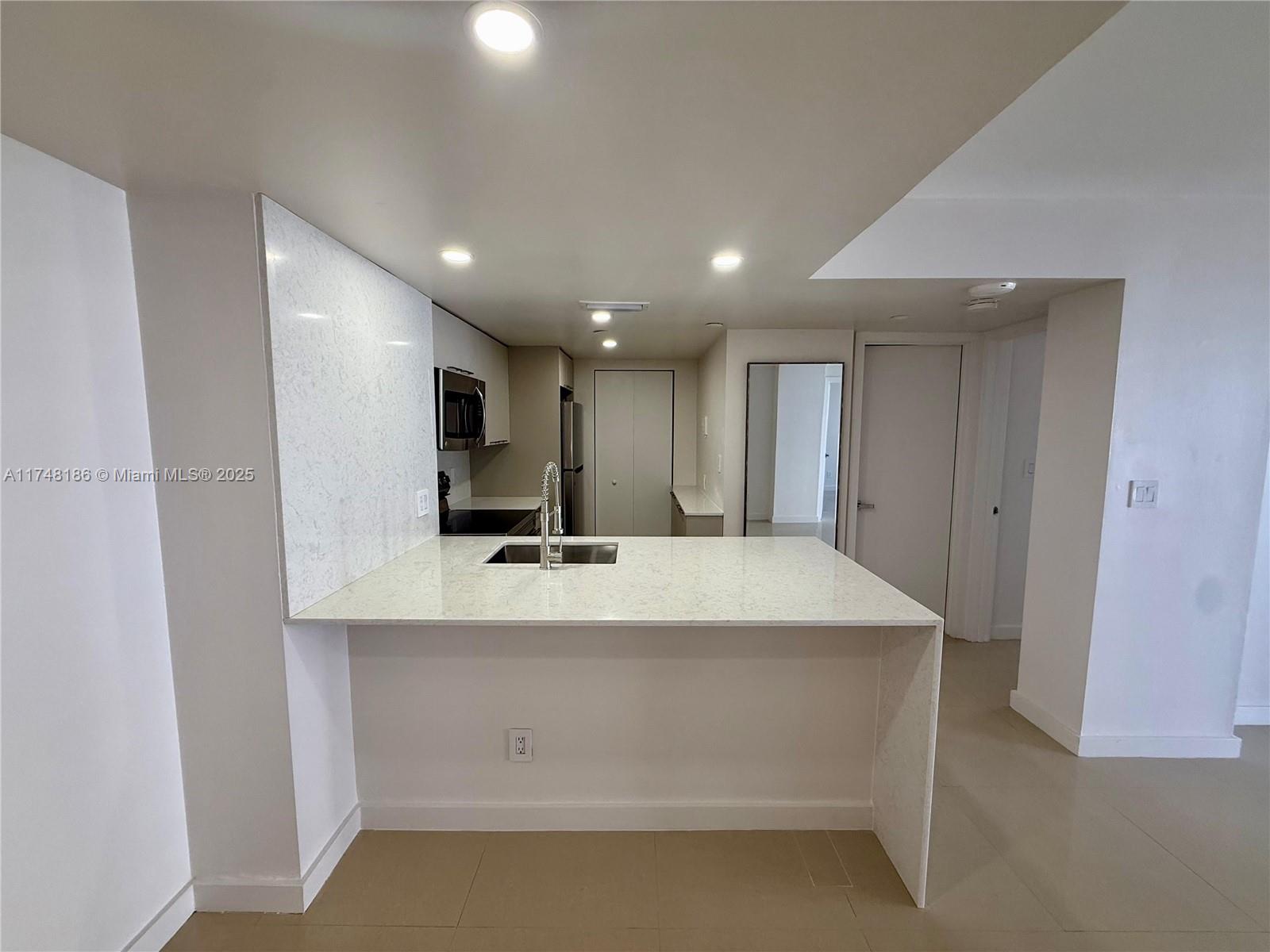 770 Claughton Island Dr #903, Miami FL 33131