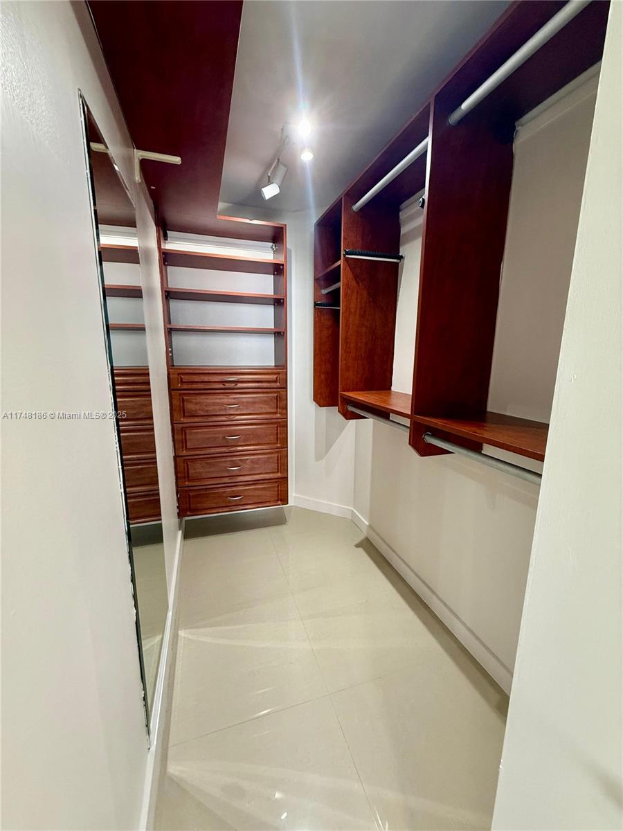 770 Claughton Island Dr #903, Miami FL 33131