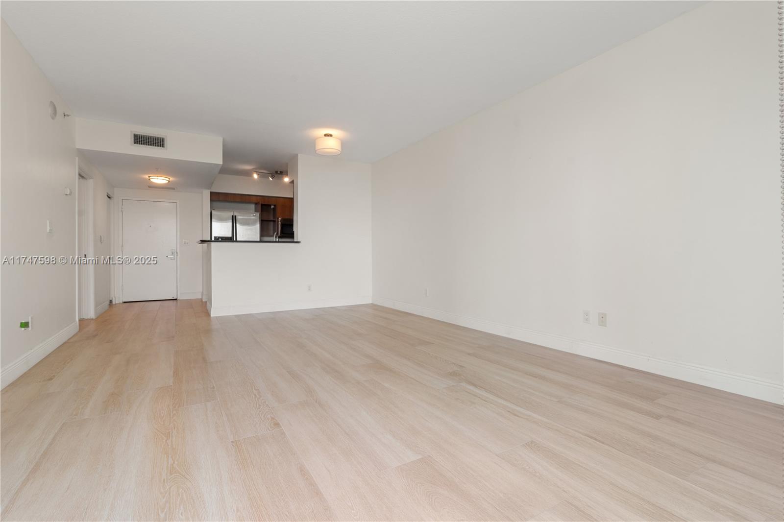 325 S Biscayne Blvd #1718, Miami FL 33131