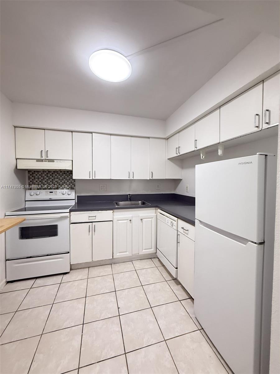 2903 N Miami Beach Blvd #204, North Miami Beach, Florida image 11