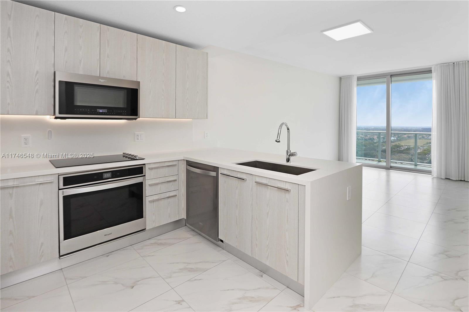 2000 Metropica Way #1708, Sunrise, Florida image 2