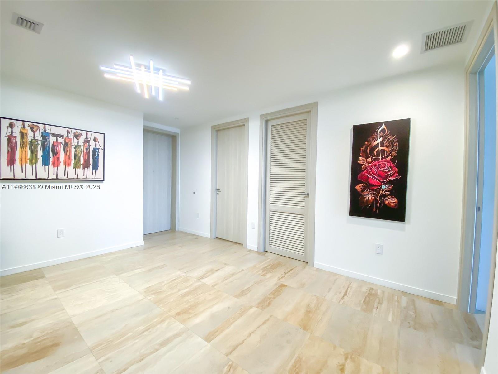 1000 Brickell Plz #PH5503, Miami FL 33131