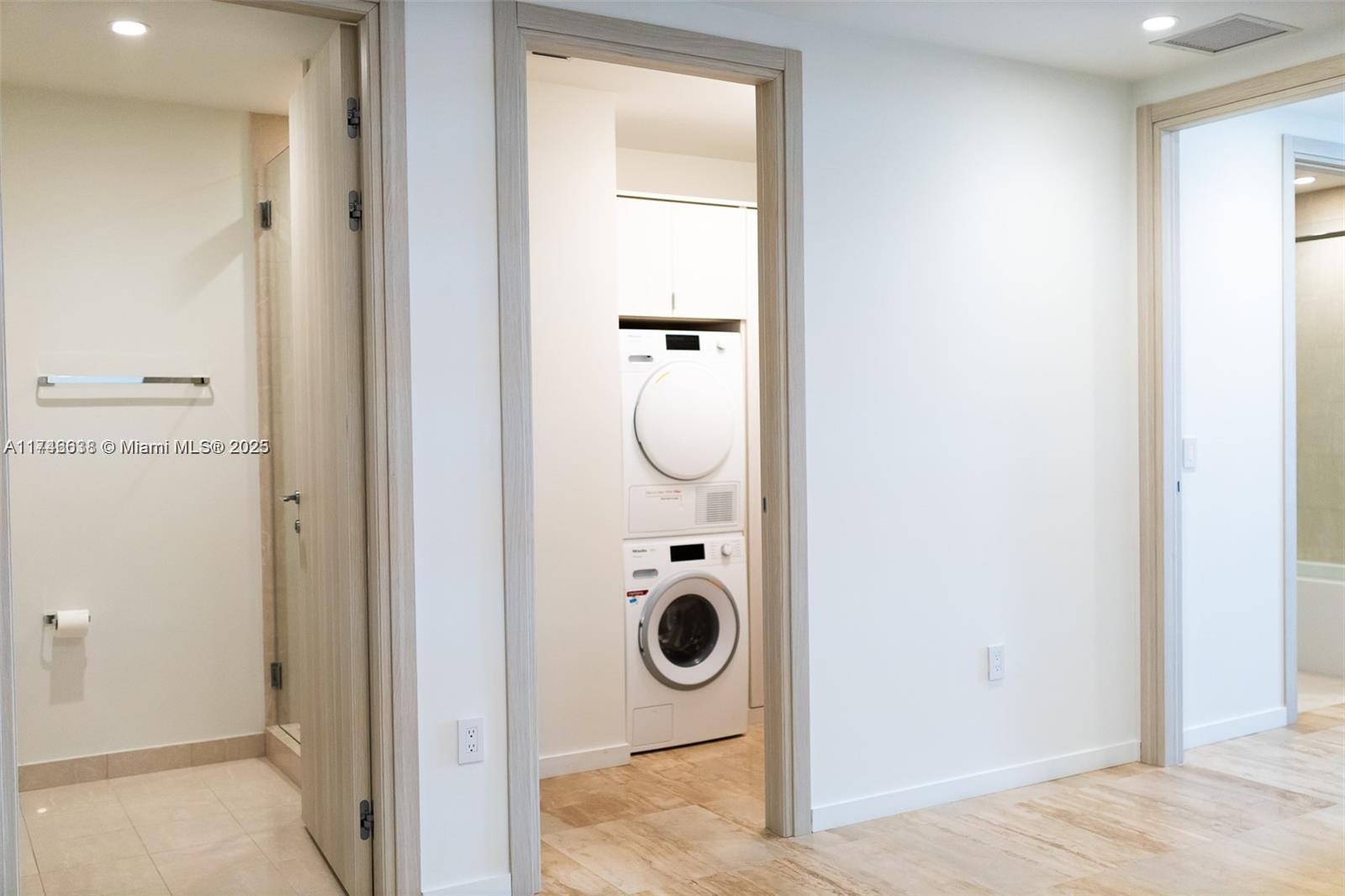 1000 Brickell Plz #PH5503, Miami FL 33131