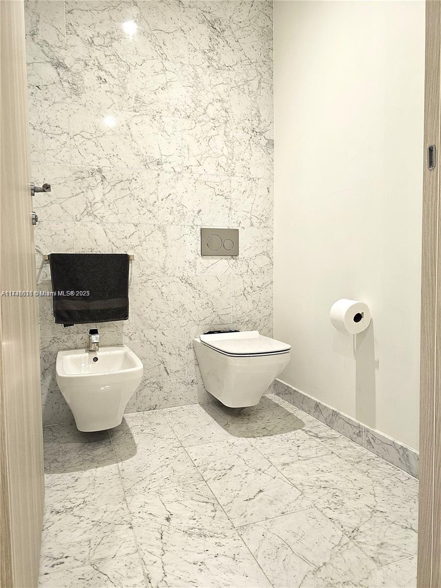1000 Brickell Plz #PH5503, Miami FL 33131