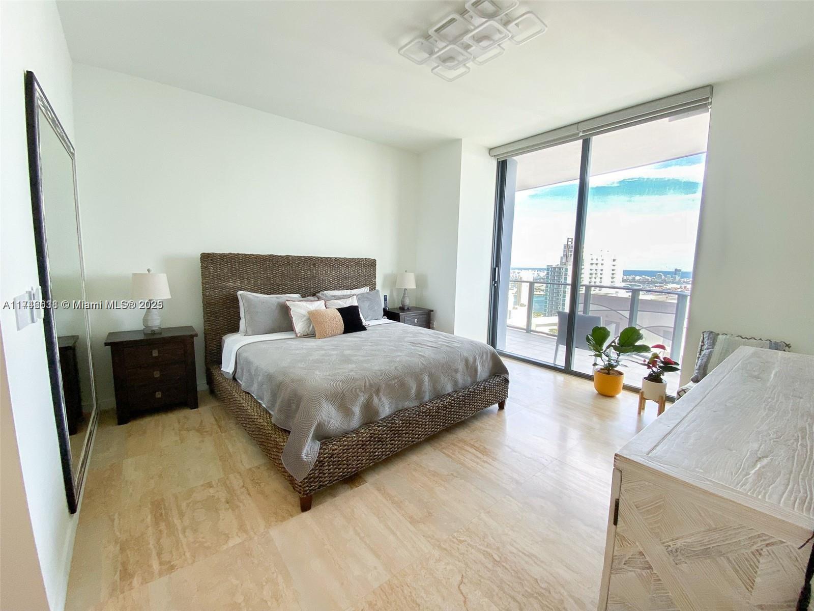 1000 Brickell Plz #PH5503, Miami FL 33131