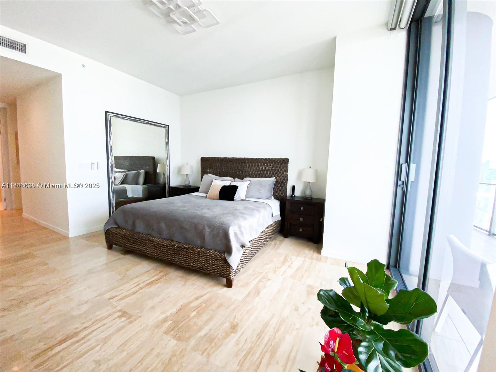 1000 Brickell Plz #PH5503, Miami FL 33131