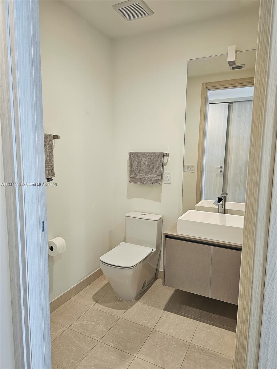 1000 Brickell Plz #PH5503, Miami FL 33131