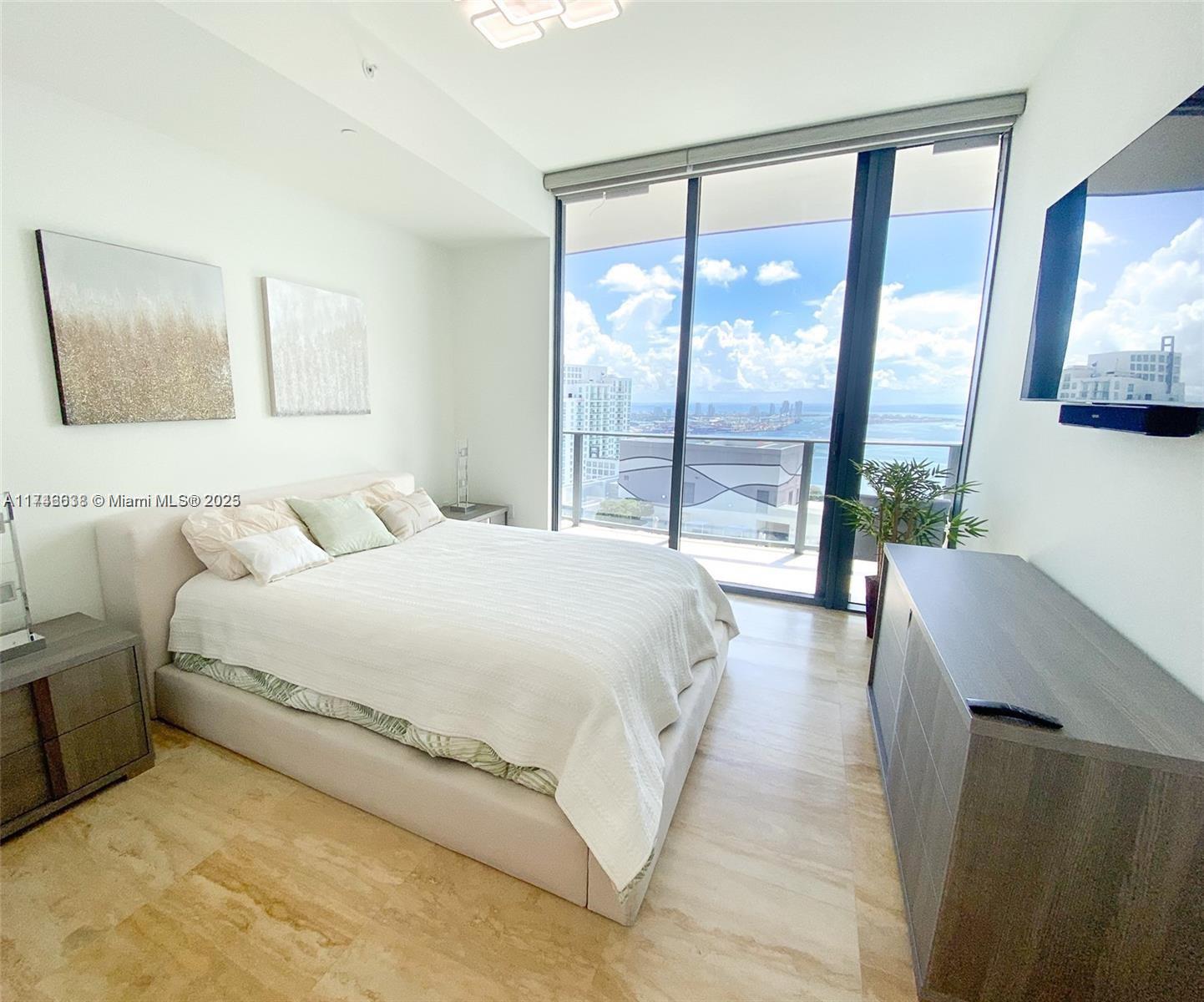 1000 Brickell Plz #PH5503, Miami FL 33131