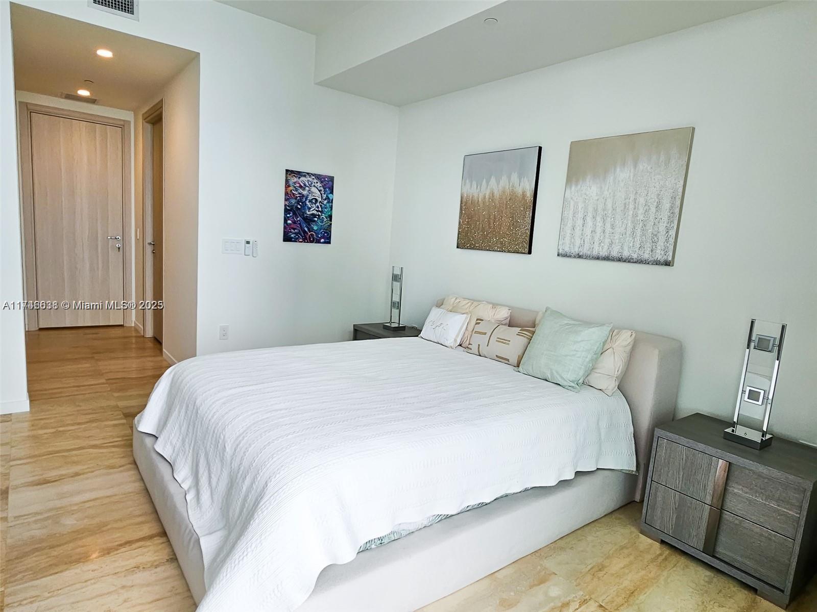 1000 Brickell Plz #PH5503, Miami FL 33131